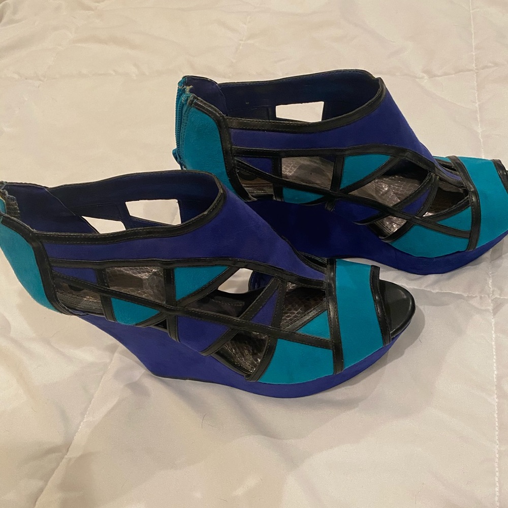 Blue and Turquoise Gianni Bini wedge heels